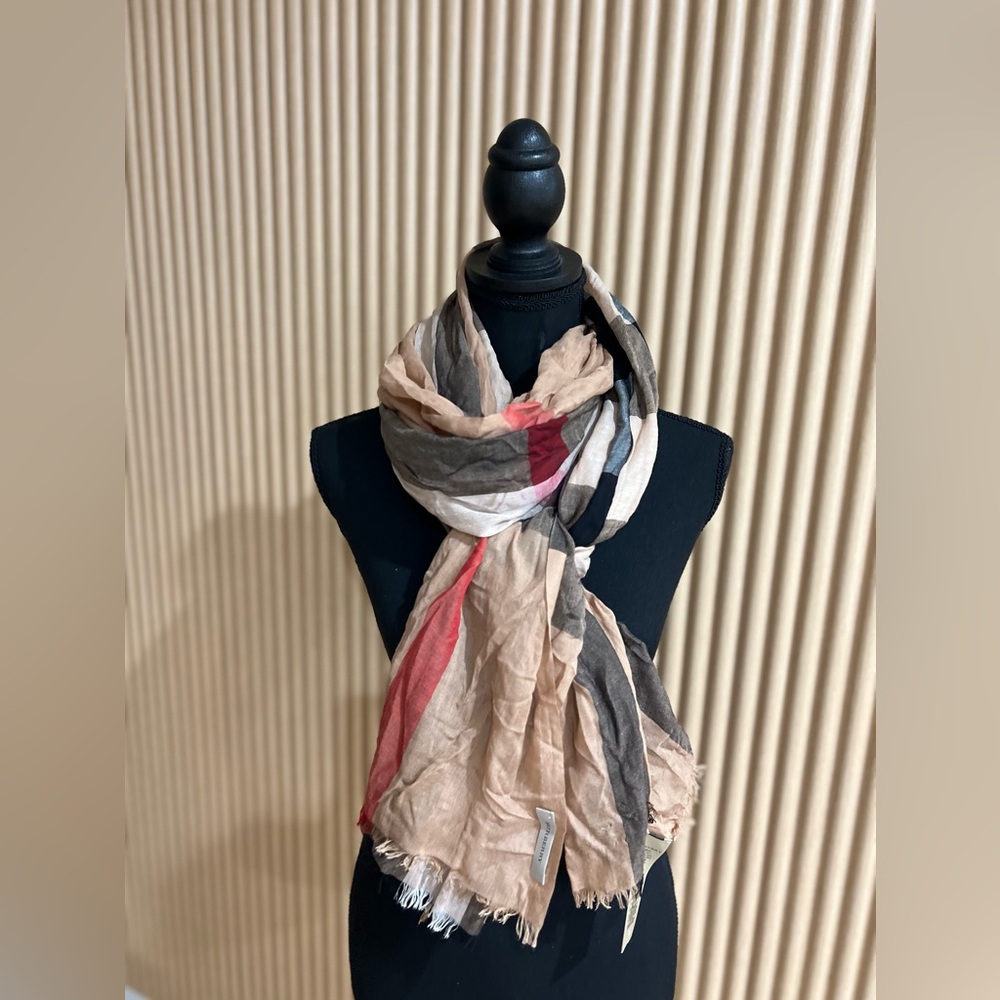 Burberry authentic cotton luxurious scarf 🔥 - Picture 6 of 16